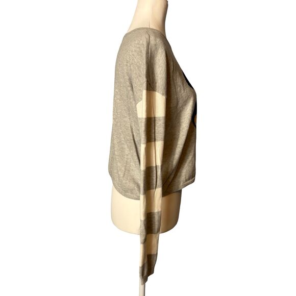 DISNEY STORE Tsum Tsum Minnie Mouse Knit Sweater Gray Graphic Size M GUC - Picture 2 of 8